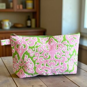 Buckhead Betties Large Cosmetic Bag Pink Green‎ Scroll Print Zipper Pouch
